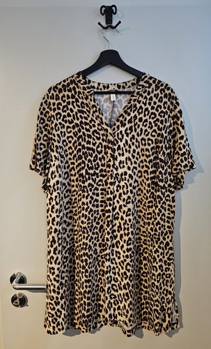 Kurzes sommerkleid - kurzes, im
